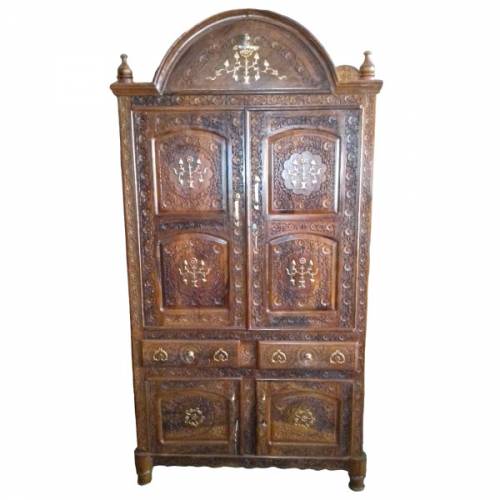Carved Two Door Wardrobe Manufacturers in Saharanpur