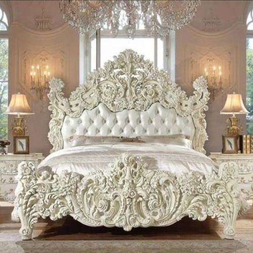 Luxurious Wooden Carved Bed Manufacturers in Saharanpur